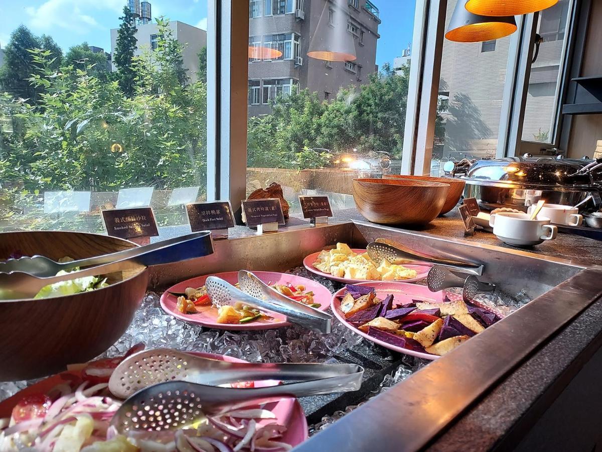 Royal Roi Hotel Đài Trung Ngoại thất bức ảnh