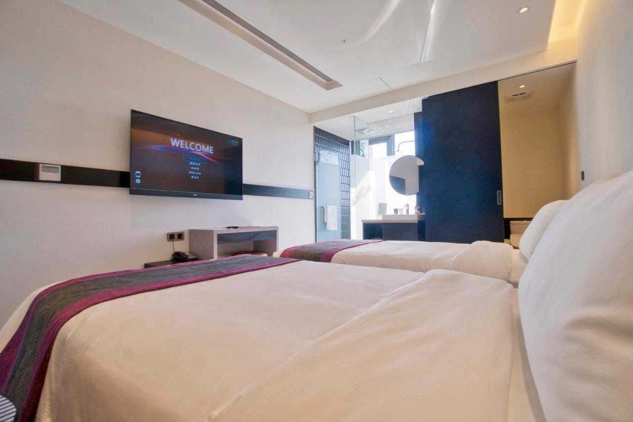 Royal Roi Hotel Đài Trung Ngoại thất bức ảnh