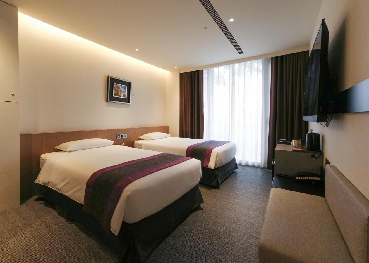 Royal Roi Hotel Đài Trung Ngoại thất bức ảnh